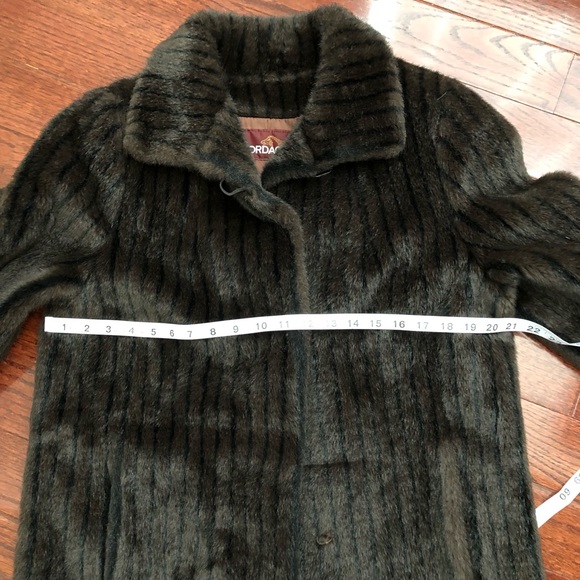 Vintage Jordache faux fur coat - Picture 16 of 16
